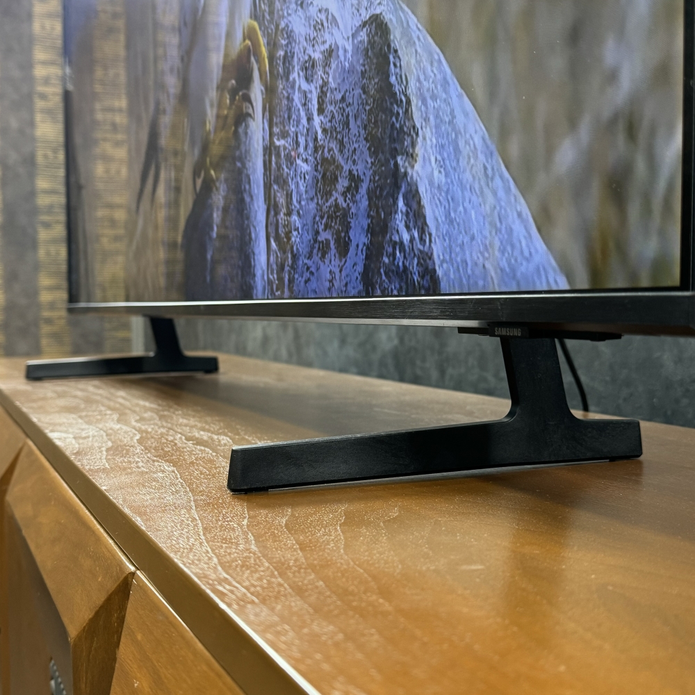 تلویزیون 4K سامسونگ 75DU7000 